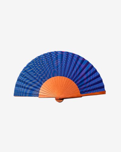 Fan Danicing Waves